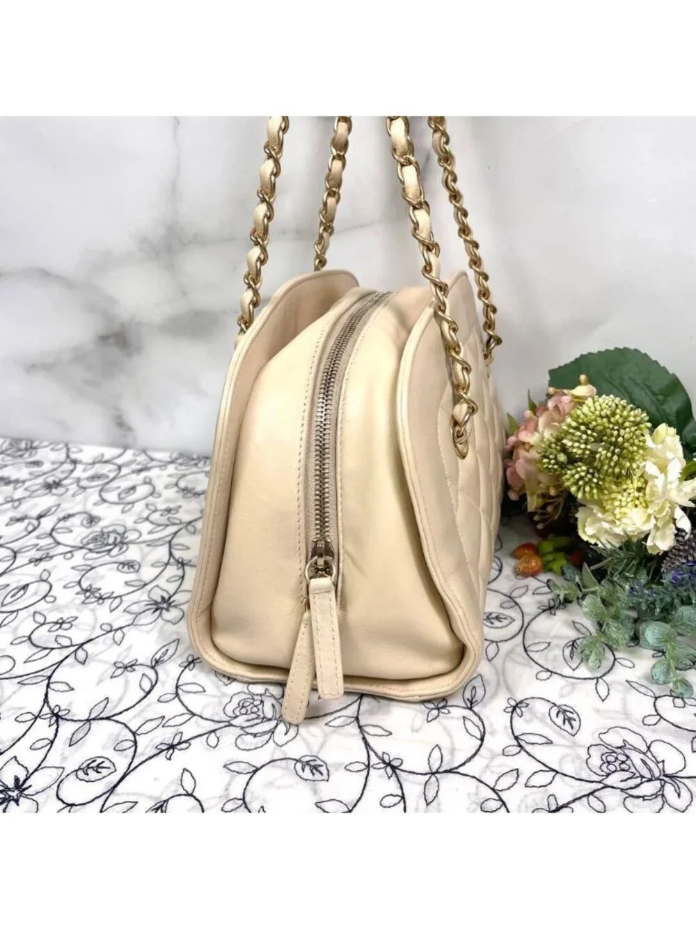 Chanel Quilted Chain Shoulder Bag